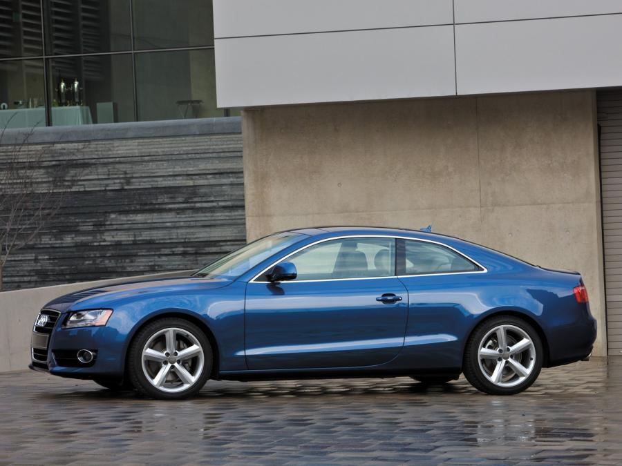  Audi A5 Coupe 3.2 2007 года  (NA) (фото 3 из 5)
